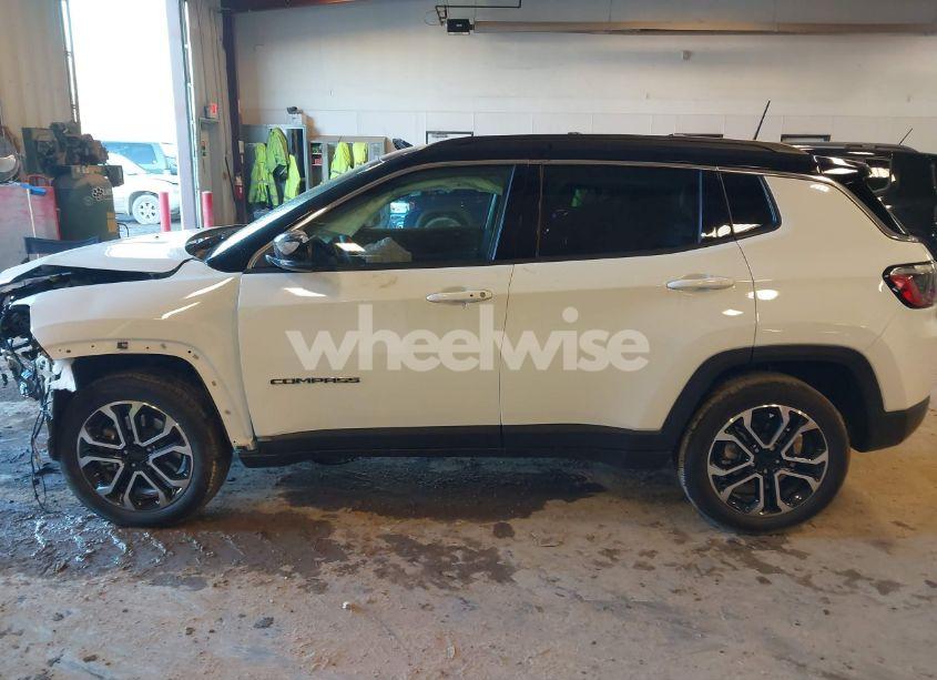 Photo 14 of 2024 Jeep Compass LIMITED 4X4 (VIN 3C4NJDCN2RT593278)