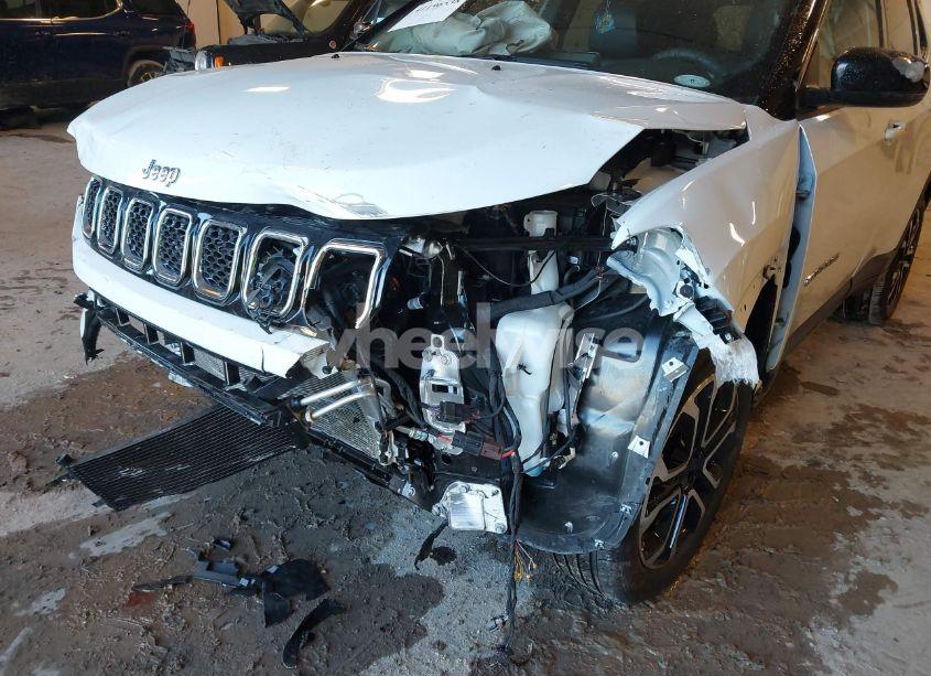 Photo 6 of 2024 Jeep Compass LIMITED 4X4 (VIN 3C4NJDCN2RT593278)