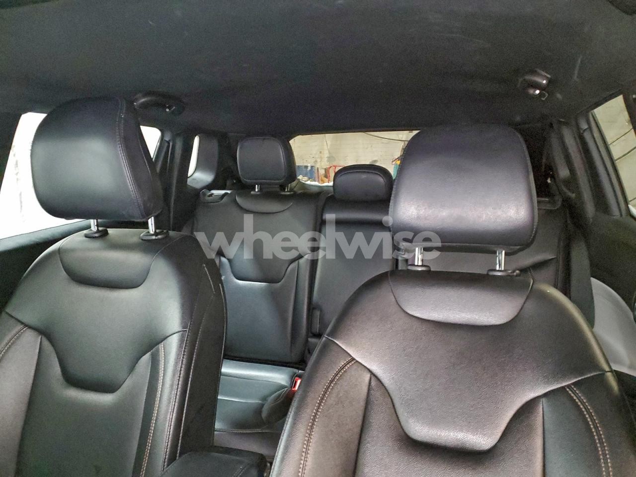 Photo 10 of 2024 JEEP COMPASS LIMITED (VIN 3C4NJDCN2RT608653)