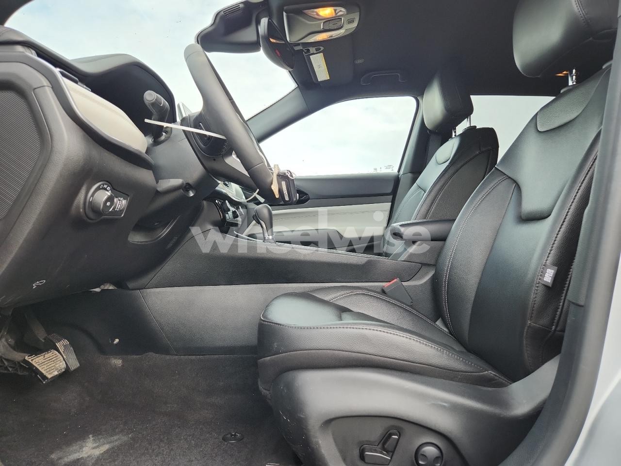 Photo 7 of 2025 JEEP COMPASS LIMITED (VIN 3C4NJDCN2ST508557)