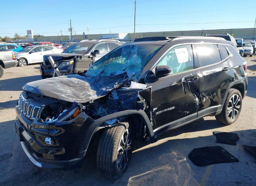 Photo 2 of 2024 Jeep Compass LIMITED 4X4 (VIN 3C4NJDCN3RT586842)