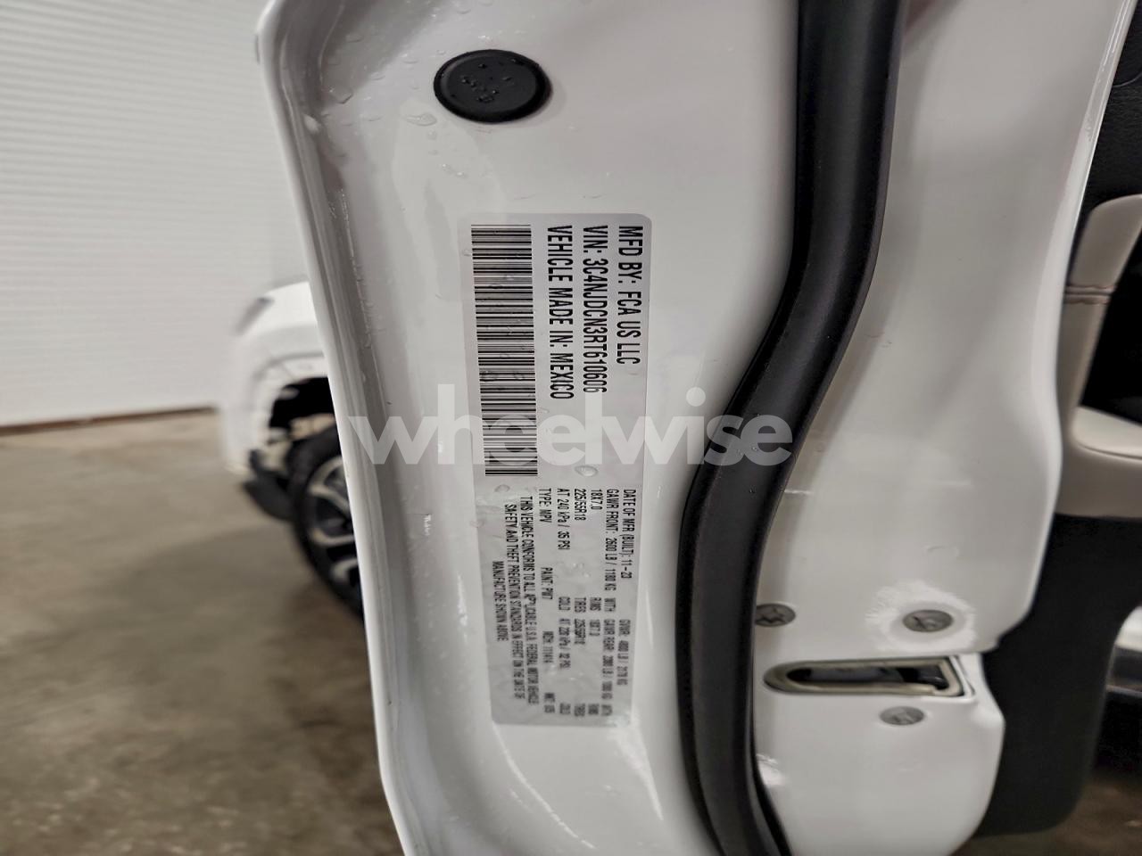 Photo 13 of 2024 JEEP COMPASS LIMITED (VIN 3C4NJDCN3RT610606)