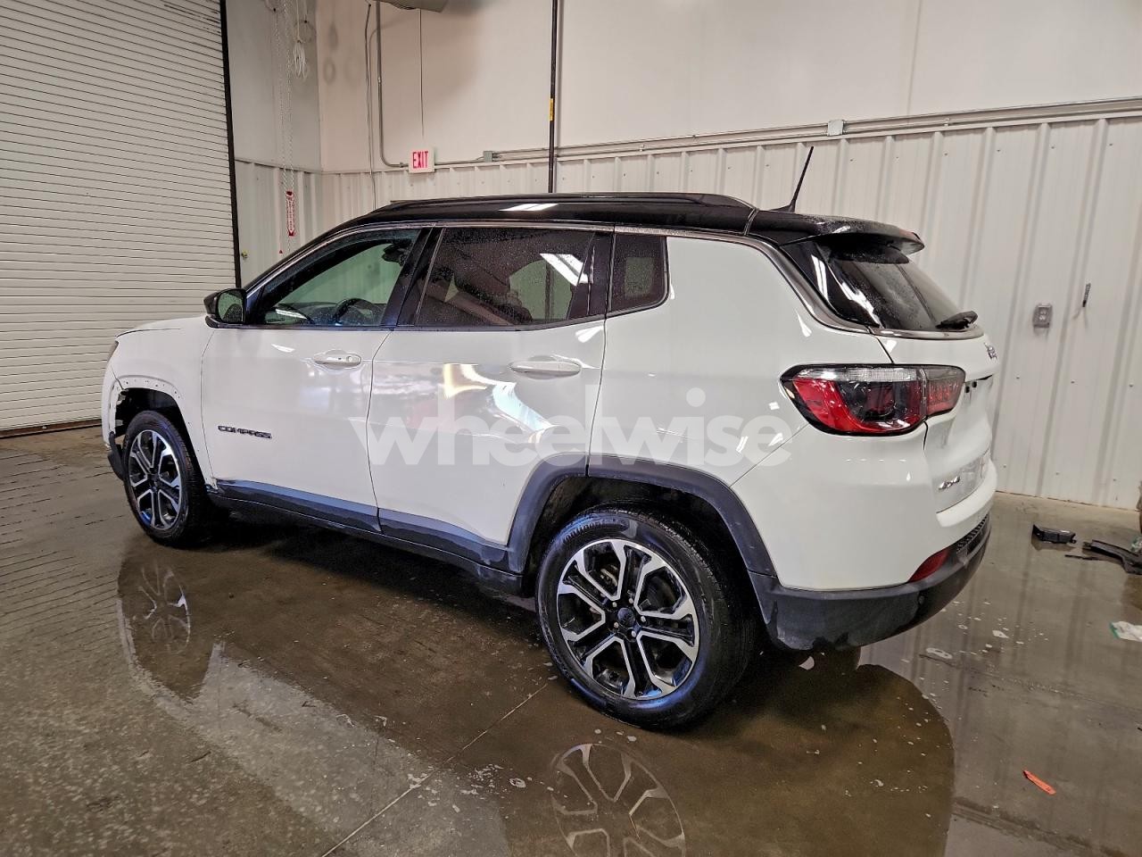 Photo 2 of 2024 JEEP COMPASS LIMITED (VIN 3C4NJDCN3RT610606)