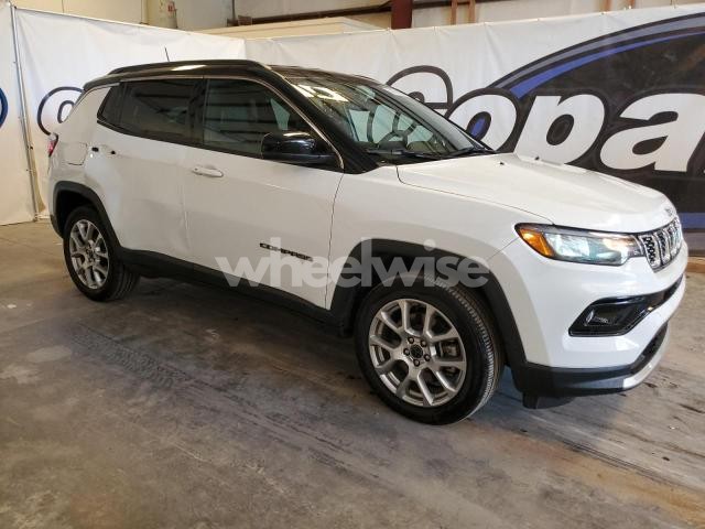 Photo 5 of 2025 JEEP COMPASS LIMITED (VIN 3C4NJDCN3ST513282)