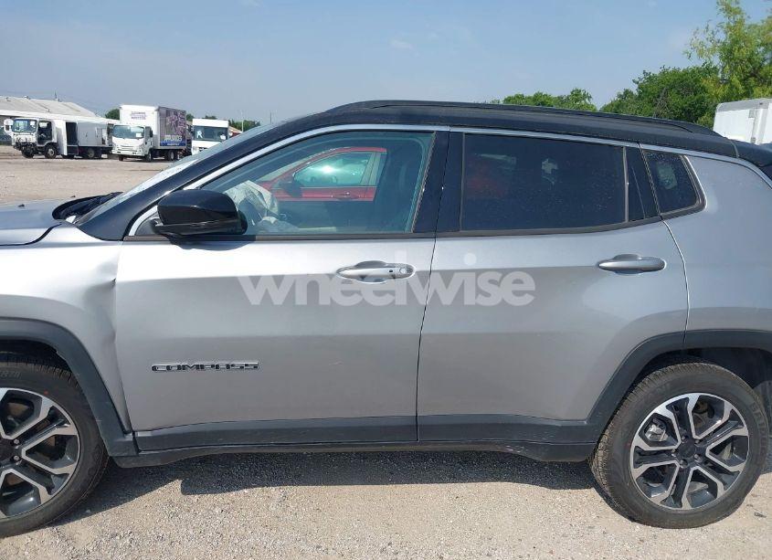 Photo 14 of 2024 Jeep Compass LIMITED 4X4 (VIN 3C4NJDCN4RT595193)