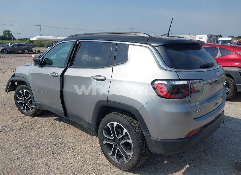 Photo 3 of 2024 Jeep Compass LIMITED 4X4 (VIN 3C4NJDCN4RT595193)