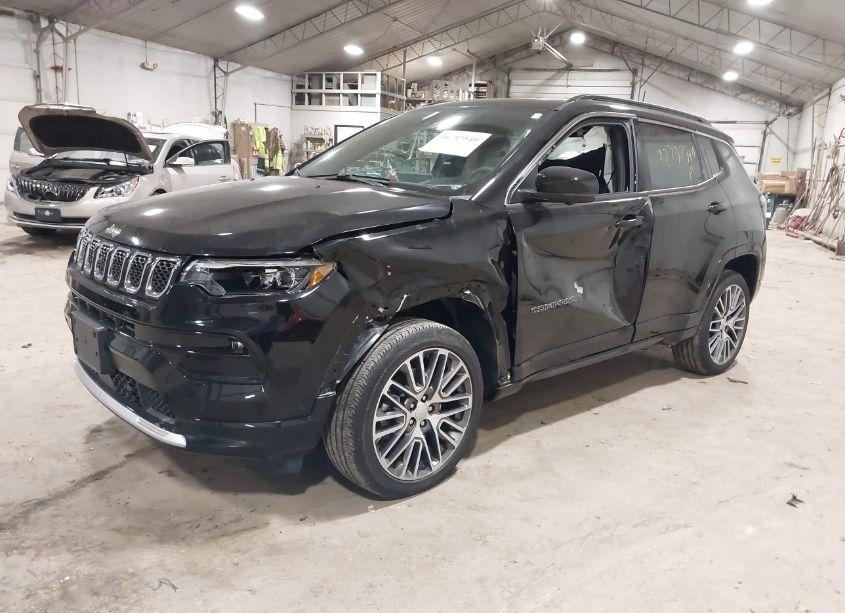 Photo 2 of 2023 Jeep Compass LIMITED 4X4 (VIN 3C4NJDCN5PT555184)