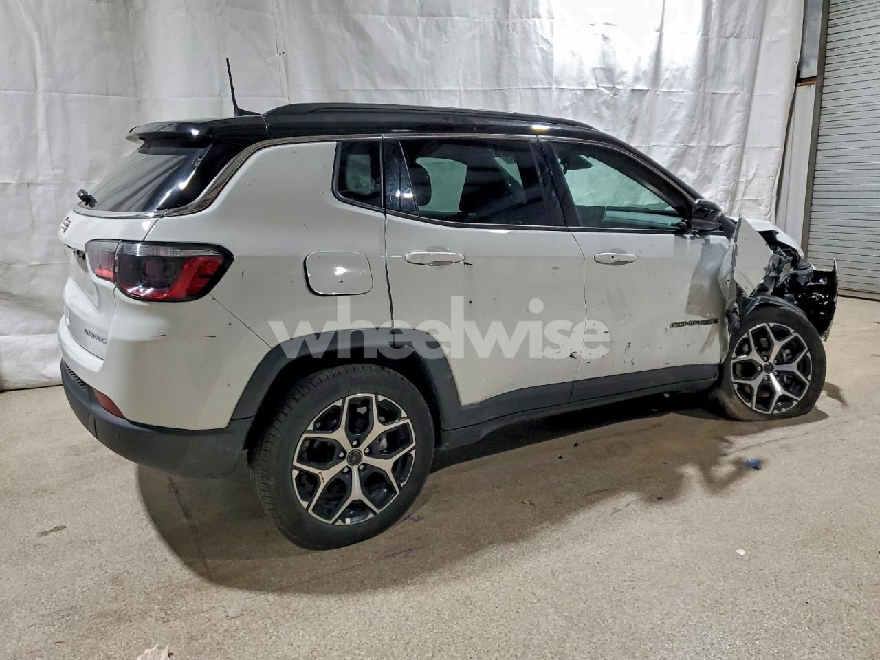 Photo 3 of 2025 JEEP COMPASS LIMITED (VIN 3C4NJDCN5ST522338)