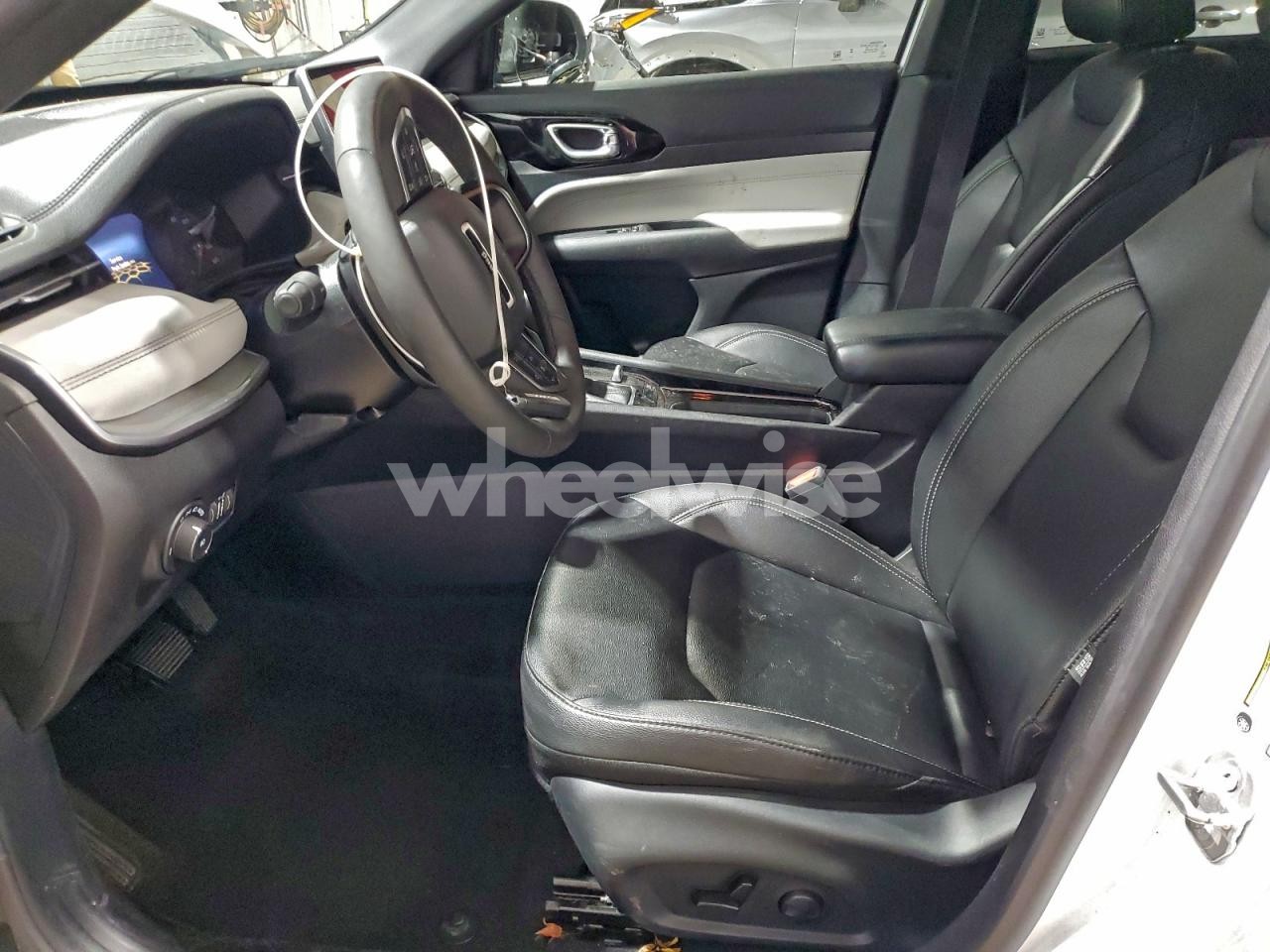 Photo 7 of 2025 JEEP COMPASS LIMITED (VIN 3C4NJDCN5ST522338)