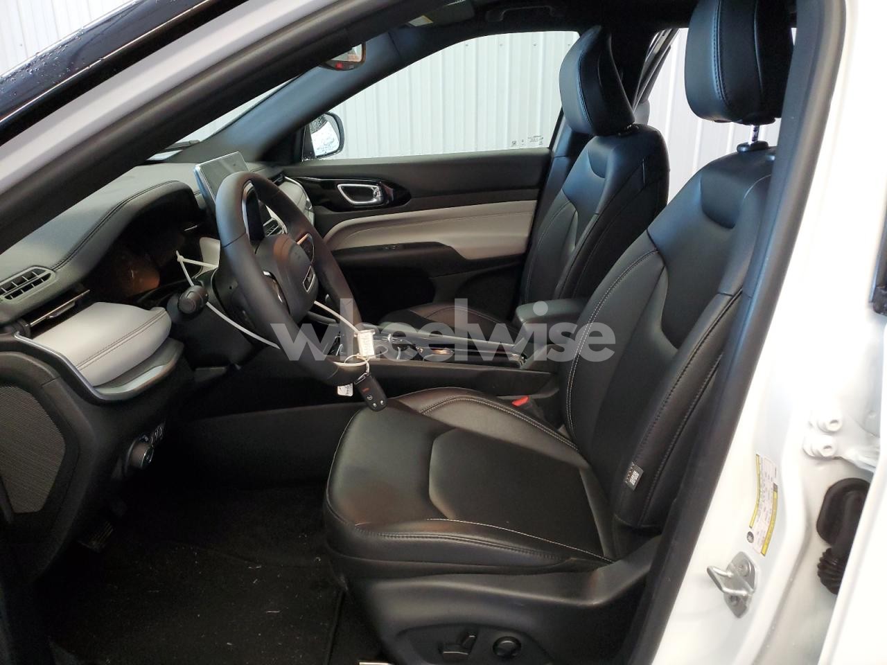 Photo 7 of 2025 JEEP COMPASS LIMITED (VIN 3C4NJDCN5ST594561)