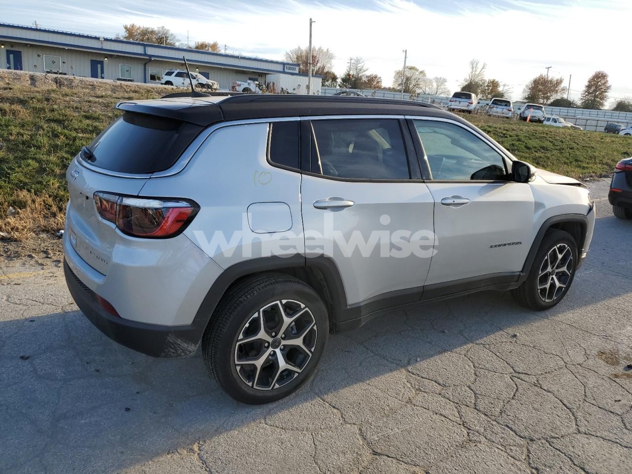 Photo 3 of 2025 JEEP COMPASS LIMITED (VIN 3C4NJDCN5ST602867)