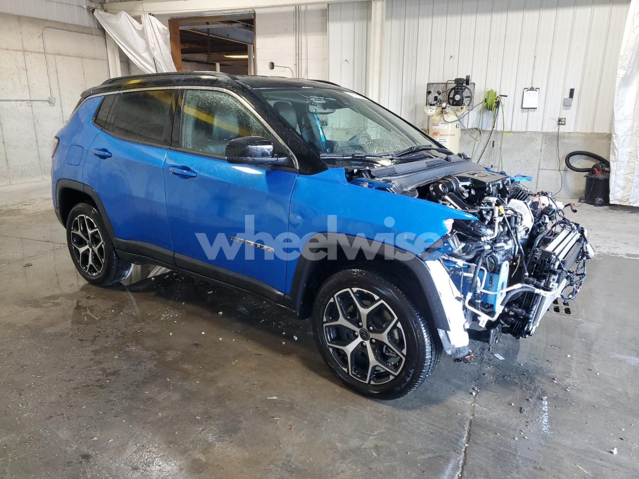 Photo 4 of 2025 JEEP COMPASS LIMITED (VIN 3C4NJDCN6ST619032)