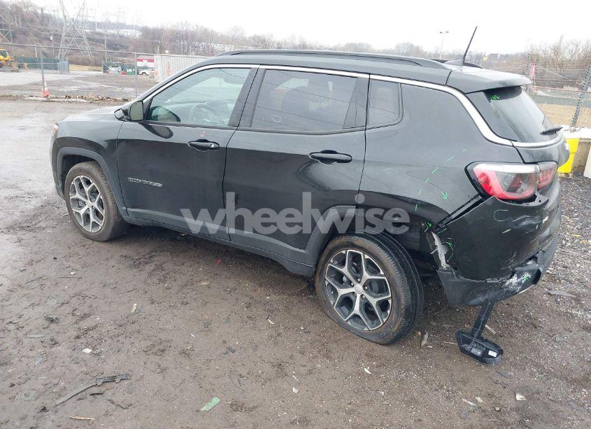 Photo 3 of 2024 Jeep Compass LIMITED 4X4 (VIN 3C4NJDCN7RT165156)