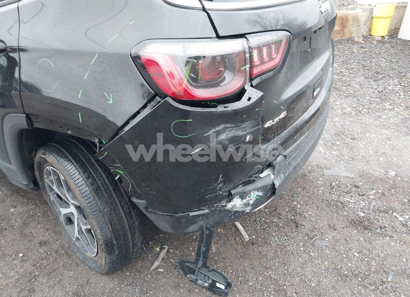 Photo 6 of 2024 Jeep Compass LIMITED 4X4 (VIN 3C4NJDCN7RT165156)