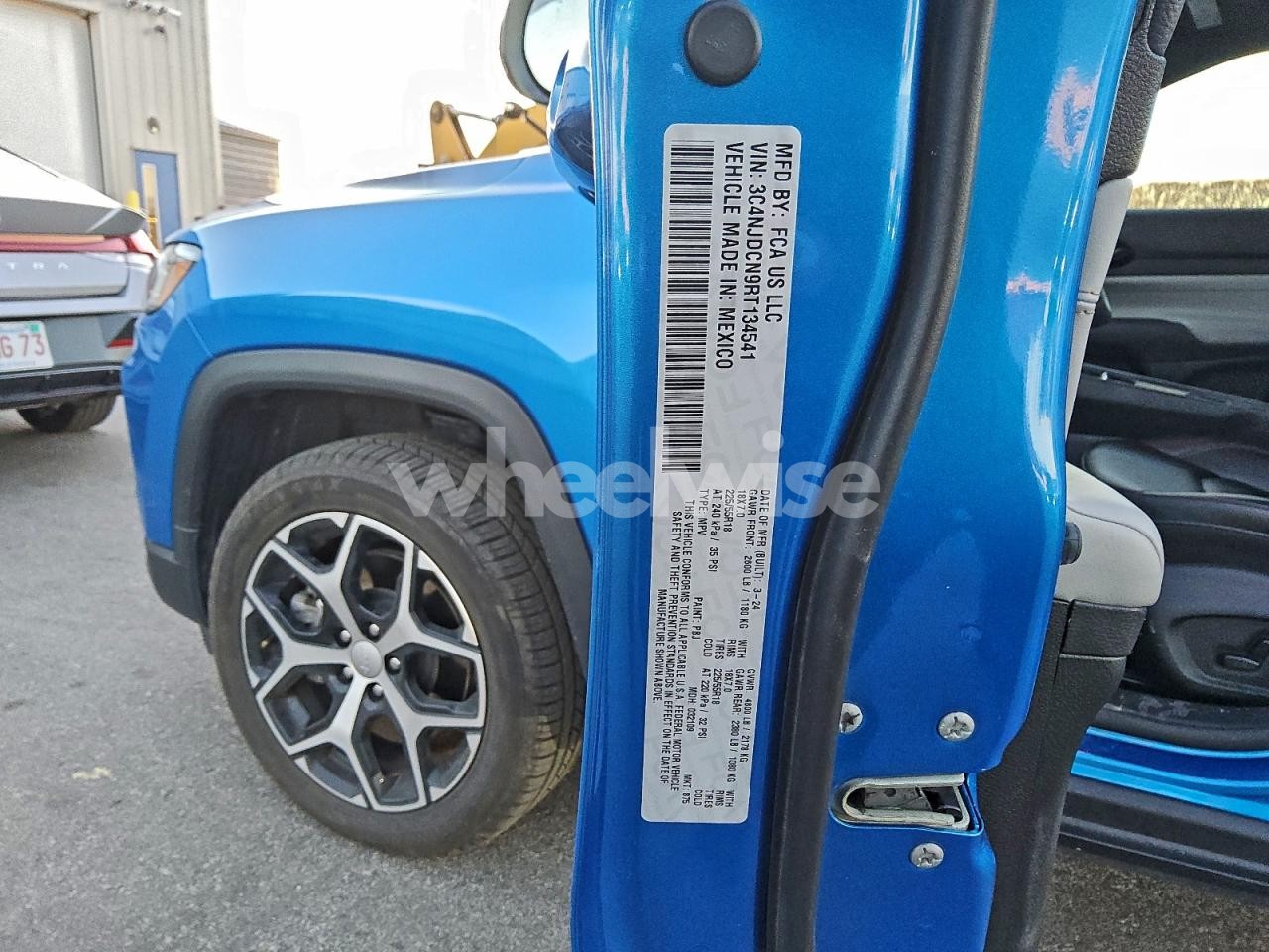 Photo 13 of 2024 JEEP COMPASS LIMITED (VIN 3C4NJDCN9RT134541)