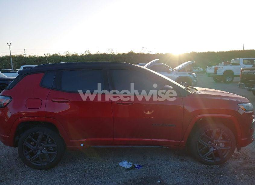 Photo 12 of 2024 Jeep Compass LIMITED 4X4 (VIN 3C4NJDCN9RT145698)
