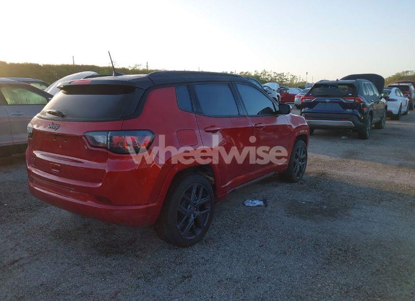 Photo 4 of 2024 Jeep Compass LIMITED 4X4 (VIN 3C4NJDCN9RT145698)