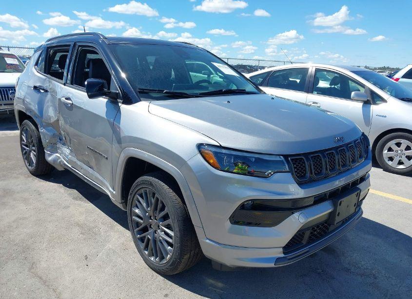 2024 Jeep Compass LIMITED 4X4 (VIN 3C4NJDCN9RT597599) main photo