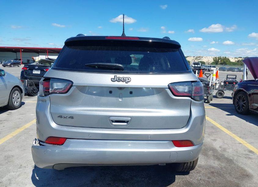 Photo 16 of 2024 Jeep Compass LIMITED 4X4 (VIN 3C4NJDCN9RT597599)