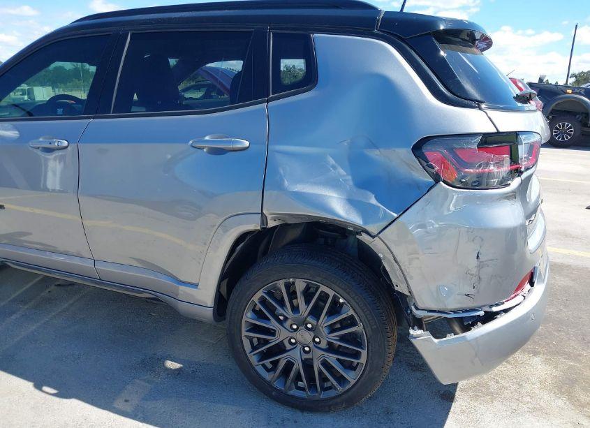 Photo 17 of 2024 Jeep Compass LIMITED 4X4 (VIN 3C4NJDCN9RT597599)