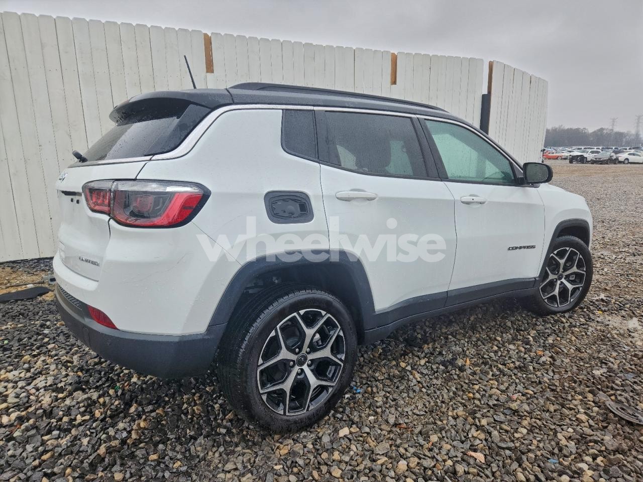 Photo 3 of 2025 JEEP COMPASS LIMITED (VIN 3C4NJDCN9ST509348)