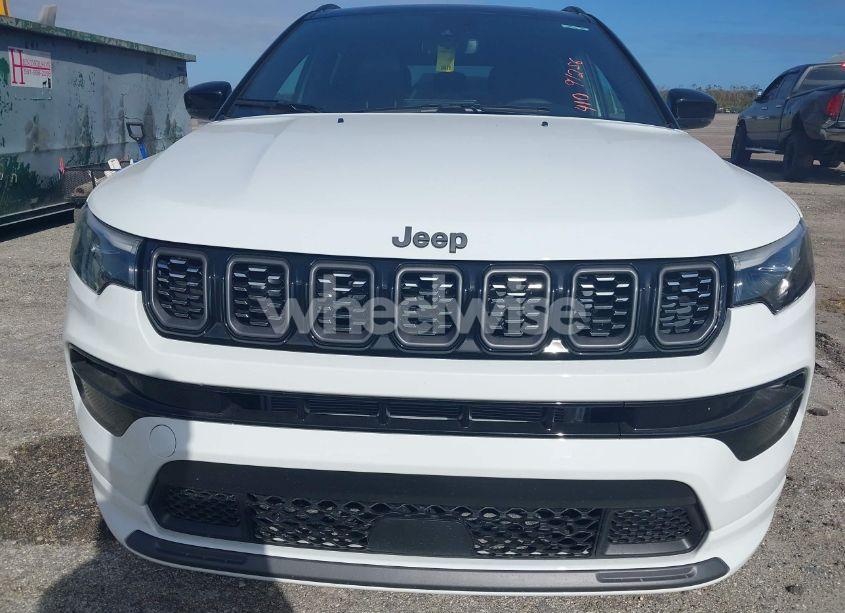 Photo 10 of 2024 Jeep Compass LIMITED 4X4 (VIN 3C4NJDCNXRT105162)