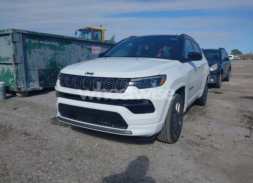 Photo 2 of 2024 Jeep Compass LIMITED 4X4 (VIN 3C4NJDCNXRT105162)