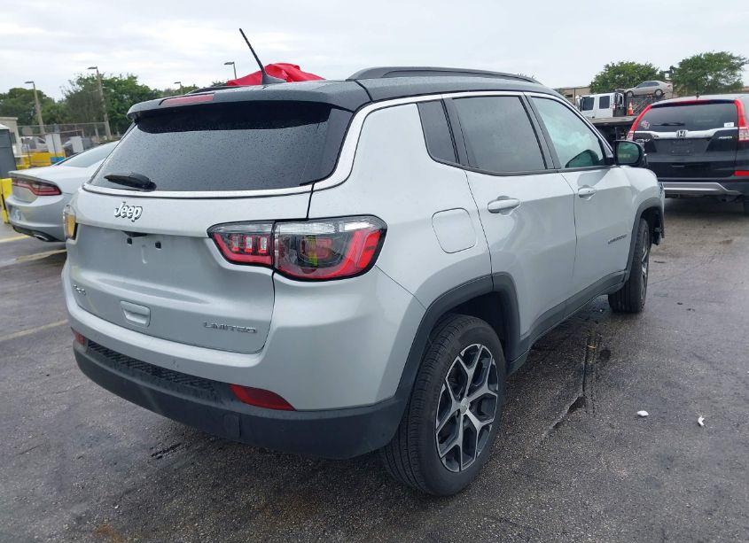 Photo 4 of 2024 Jeep Compass LIMITED 4X4 (VIN 3C4NJDCNXRT125475)