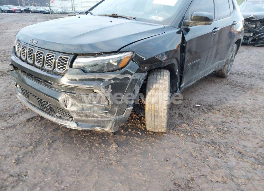 Photo 17 of 2024 Jeep Compass LIMITED 4X4 (VIN 3C4NJDCNXRT142941)