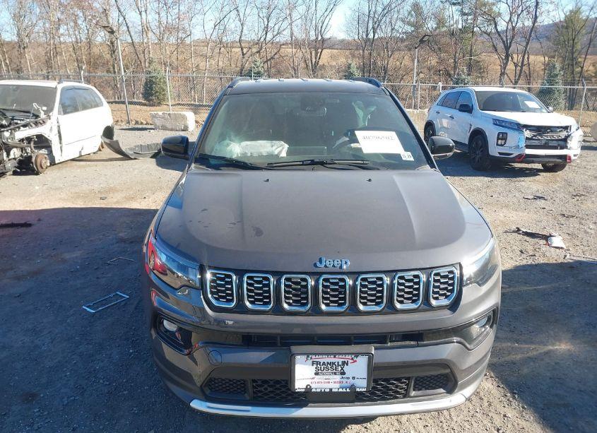 Photo 12 of 2024 Jeep Compass LIMITED 4X4 (VIN 3C4NJDCNXRT169413)