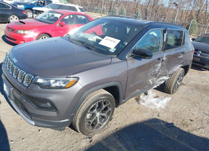 Photo 2 of 2024 Jeep Compass LIMITED 4X4 (VIN 3C4NJDCNXRT169413)