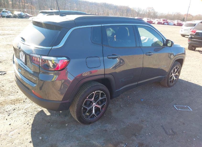 Photo 4 of 2024 Jeep Compass LIMITED 4X4 (VIN 3C4NJDCNXRT169413)