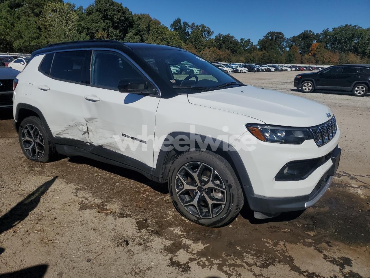 Photo 4 of 2025 JEEP COMPASS LIMITED (VIN 3C4NJDCNXST514316)