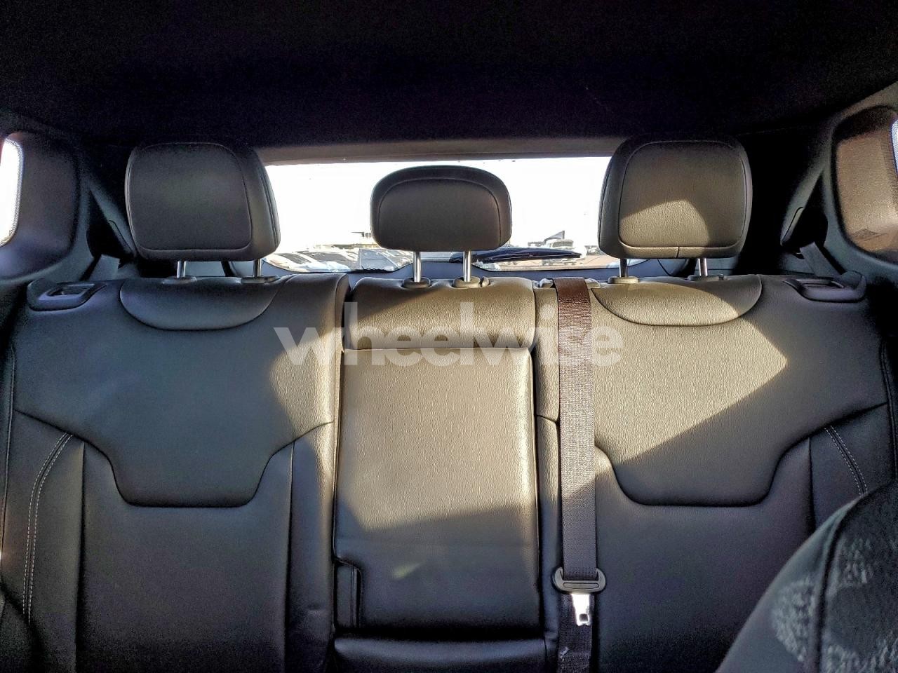 Photo 10 of 2025 JEEP COMPASS LIMITED (VIN 3C4NJDCNXST594765)