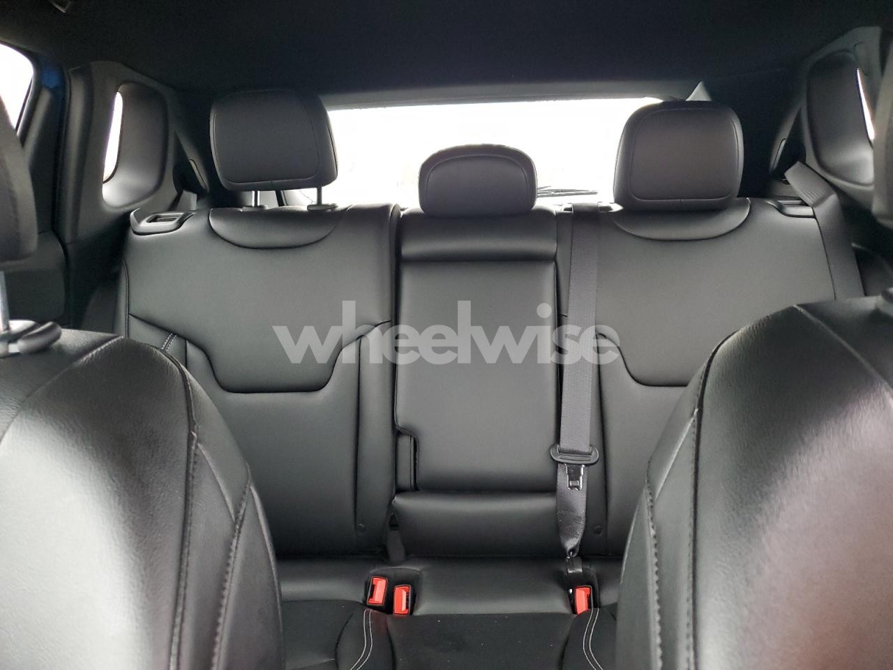 Photo 10 of 2025 JEEP COMPASS LIMITED (VIN 3C4NJDCNXST619051)