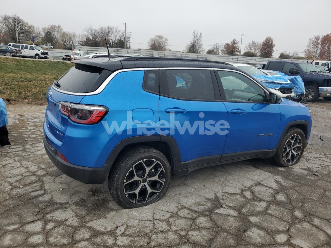 Photo 3 of 2025 JEEP COMPASS LIMITED (VIN 3C4NJDCNXST619051)