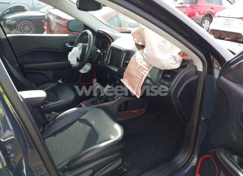 Photo 5 of 2018 Jeep Compass TRAILHAWK 4X4 (VIN 3C4NJDDB0JT191929)