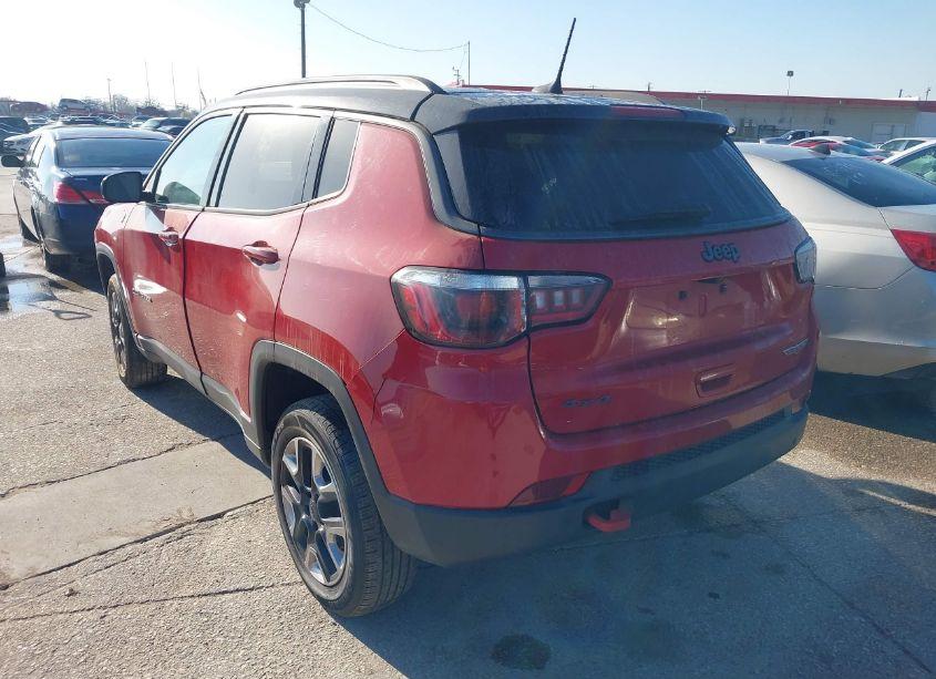Photo 3 of 2018 Jeep Compass TRAILHAWK (VIN 3C4NJDDB0JT451729)