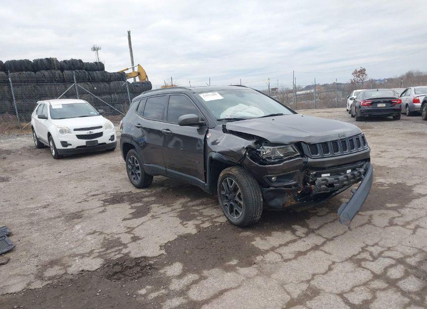 2019 Jeep Compass TRAILHAWK 4X4 (VIN 3C4NJDDB0KT627860) main photo