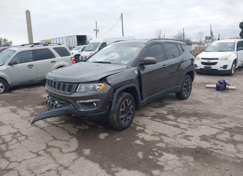 Photo 2 of 2019 Jeep Compass TRAILHAWK 4X4 (VIN 3C4NJDDB0KT627860)