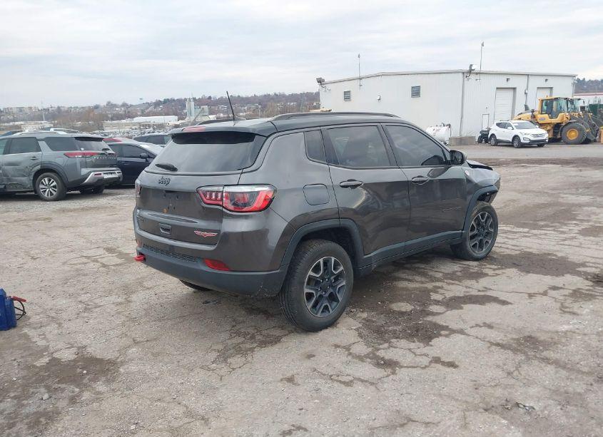 Photo 4 of 2019 Jeep Compass TRAILHAWK 4X4 (VIN 3C4NJDDB0KT627860)