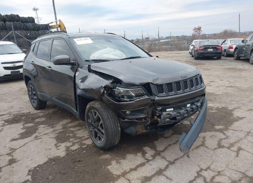 Photo 6 of 2019 Jeep Compass TRAILHAWK 4X4 (VIN 3C4NJDDB0KT627860)