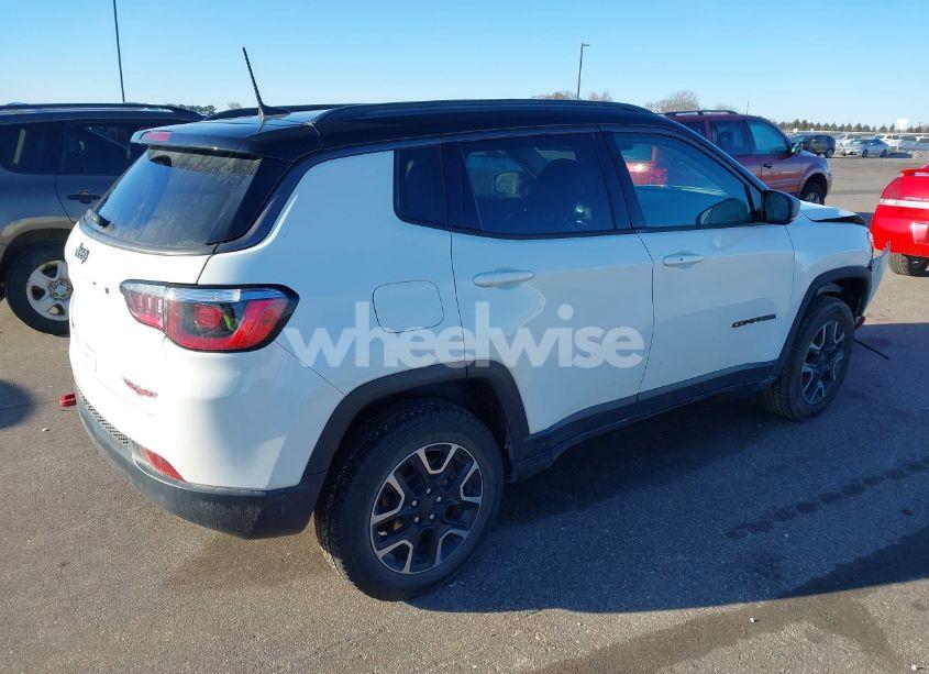Photo 4 of 2019 Jeep Compass TRAILHAWK 4X4 (VIN 3C4NJDDB0KT733189)