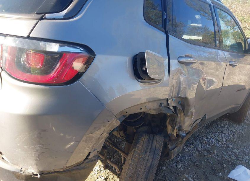 Photo 6 of 2019 Jeep Compass TRAILHAWK 4X4 (VIN 3C4NJDDB0KT780657)