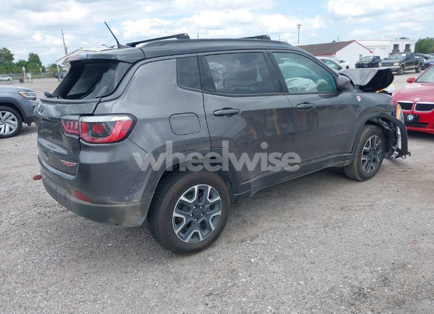 Photo 4 of 2019 Jeep Compass TRAILHAWK 4X4 (VIN 3C4NJDDB0KT799869)