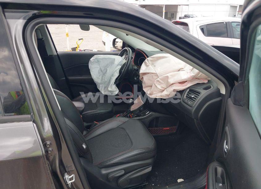 Photo 5 of 2019 Jeep Compass TRAILHAWK 4X4 (VIN 3C4NJDDB0KT799869)