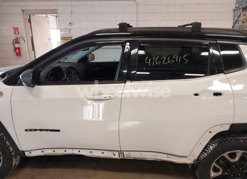 Photo 15 of 2018 Jeep Compass TRAILHAWK 4X4 (VIN 3C4NJDDB1JT451013)