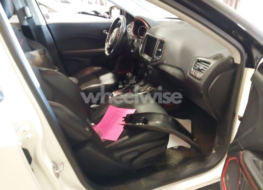 Photo 5 of 2018 Jeep Compass TRAILHAWK 4X4 (VIN 3C4NJDDB1JT451013)