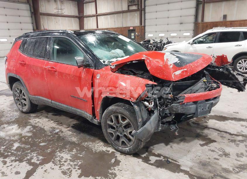 2018 Jeep Compass TRAILHAWK 4X4 (VIN 3C4NJDDB1JT501523) main photo