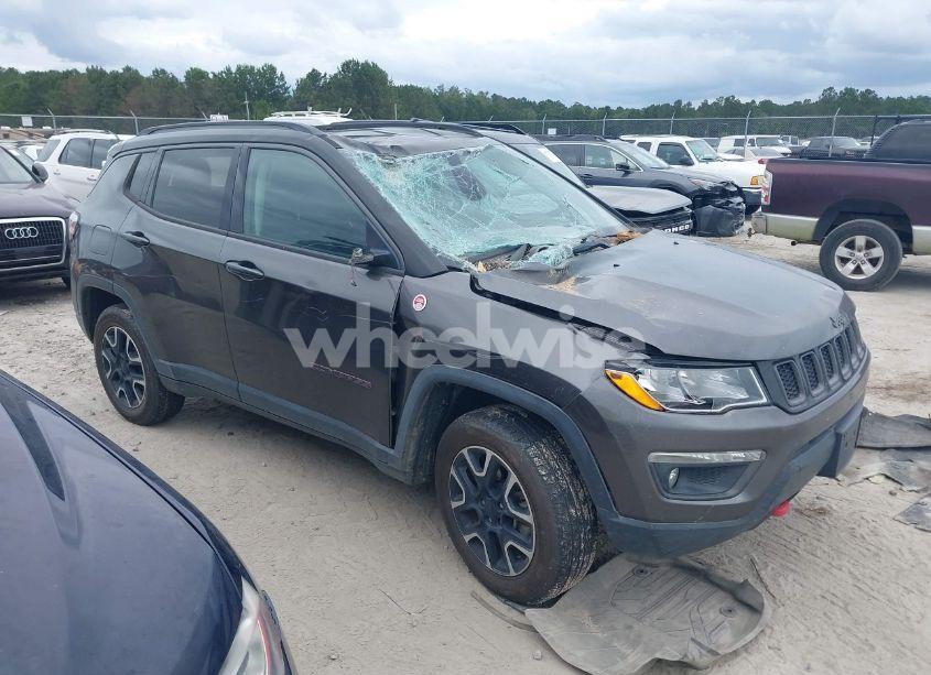 2019 Jeep Compass TRAILHAWK 4X4 (VIN 3C4NJDDB1KT740099) main photo